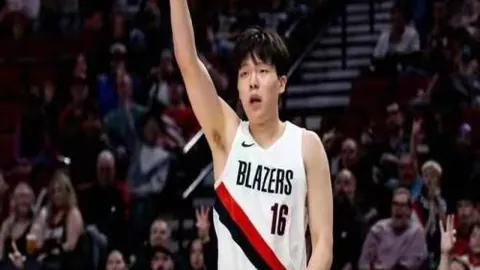 晨安！重力挑战者未绑重物，岂能腾空而起？