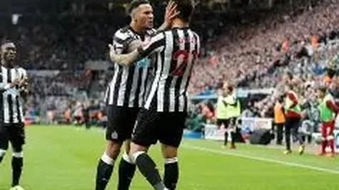 罗梅罗与努涅斯对决引争议，麦卡调解情绪紧张